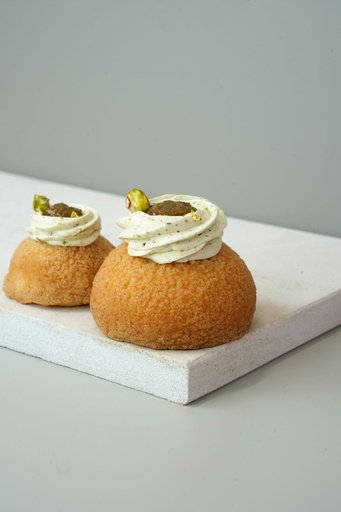 Choux Pistache Framboise